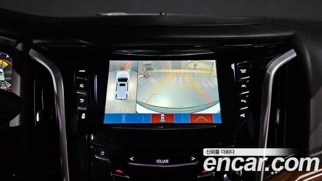 Cadillac Escalade 2020 — Фото 13/20