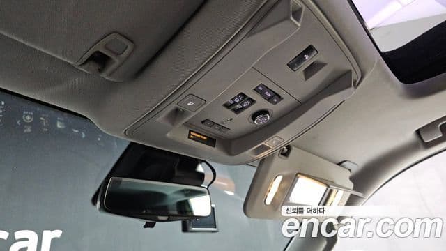 Cadillac Escalade 2020 — Фото 16/20