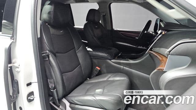 Cadillac Escalade 2020 — Photo 6/34