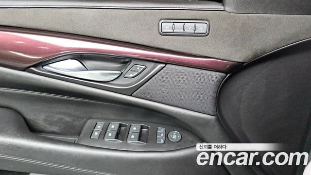 Cadillac Escalade 2020 — Photo 22/34