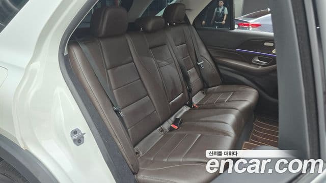 Mercedes-Benz GLE-Class 2022 — Фото 12/20