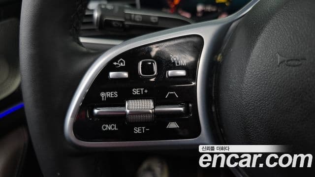 Mercedes-Benz GLE-Class 2022 — Фото 17/20