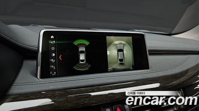 BMW X6 2018 — Photo 11/20