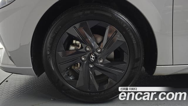 Hyundai The New Avante Hybrid 2022 — ფოტო 28/34