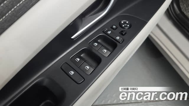 Hyundai The New Avante Hybrid 2022 — ფოტო 5/34