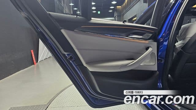 BMW M5 2019 — Şəkil 32/32