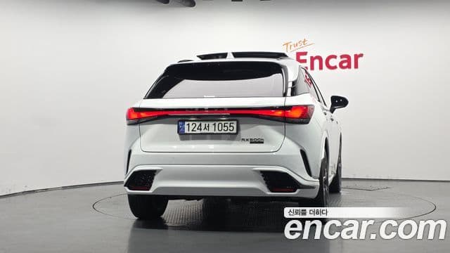 Lexus RX500h 2024 — Şəkil 2/31