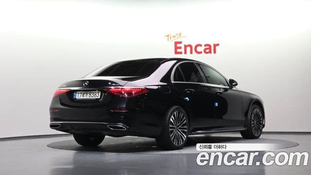 Mercedes-Benz S-Class 2021 — ფოტო 29/33