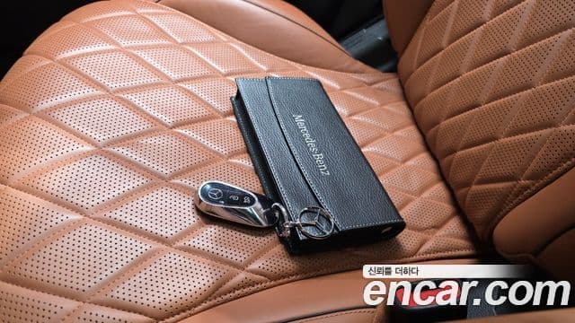 Mercedes-Benz S-Class 2021 — ფოტო 19/33