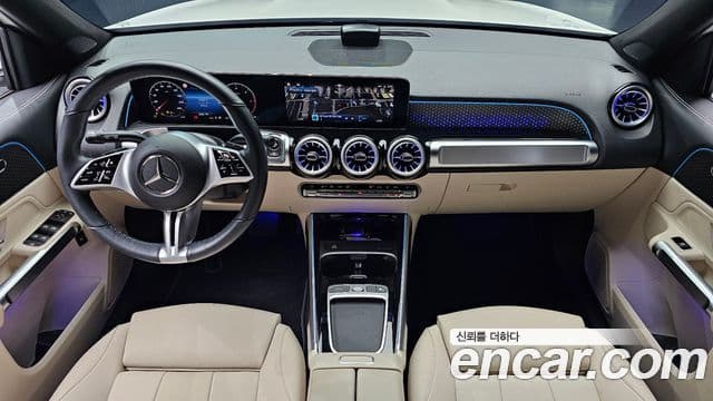 Mercedes-Benz GLB-Class 2024 — Фото 7/20