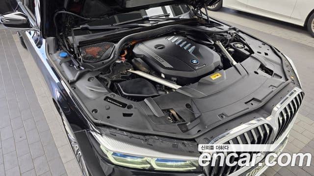 BMW 7 Series 2021 — Photo 19/39