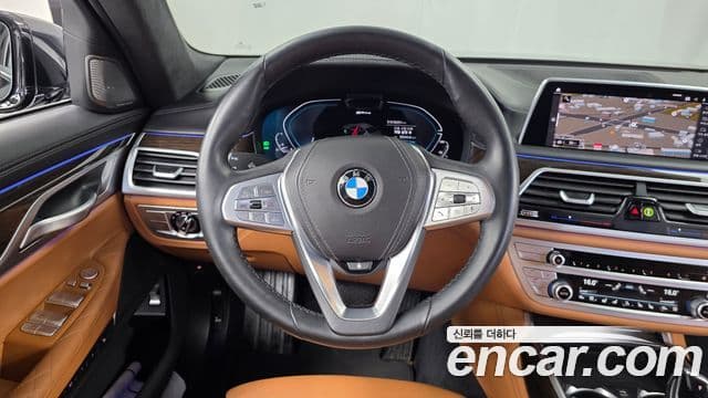 BMW 7 Series 2021 — Photo 39/39