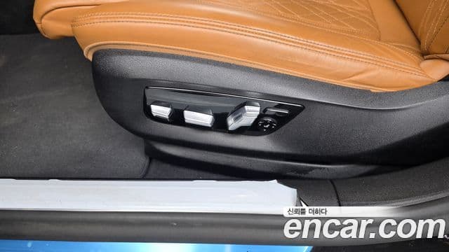 BMW 7 Series 2021 — Photo 20/39