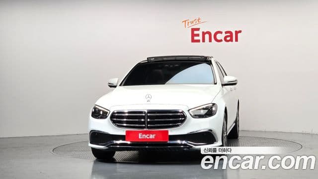 Mercedes-Benz E-Class 2022 — Şəkil 17/20