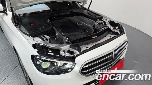 Mercedes-Benz E-Class 2022 — Şəkil 14/20