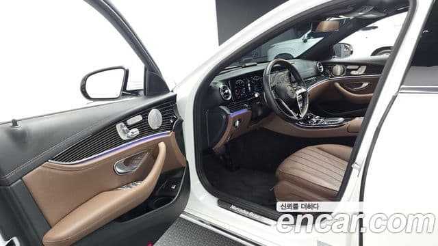 Mercedes-Benz E-Class 2022 — Şəkil 5/20