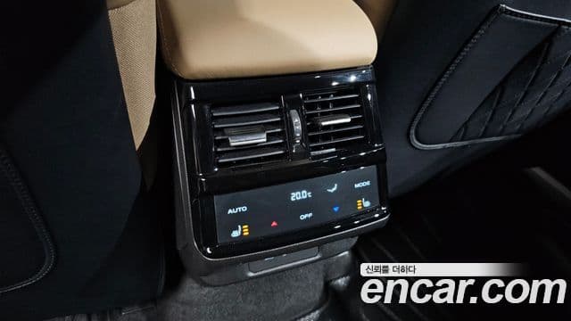 Renault Samsung Grand Koleos 2024 — Фото 19/20