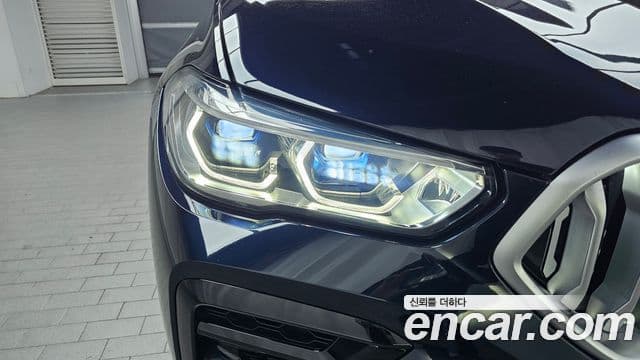 BMW X6 2023 — Photo 8/33