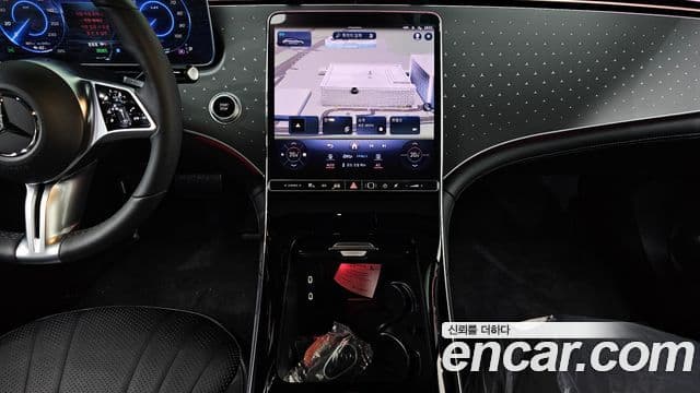 Mercedes-Benz EQE 2024 — ფოტო 17/30