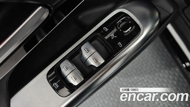 Mercedes-Benz EQE 2024 — ფოტო 8/30
