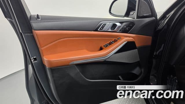 BMW X5 2025 — Photo 19/36