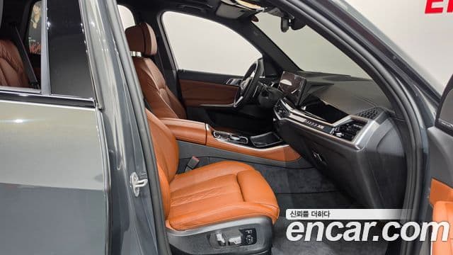 BMW X5 2025 — Photo 6/36