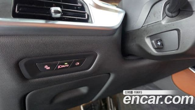 BMW X5 2025 — Photo 24/36