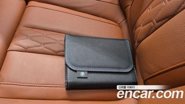 BMW X5 2025 — Photo 21/36
