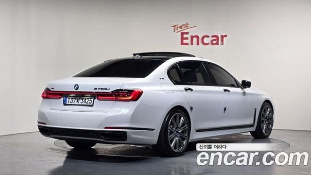 BMW 7 Series 2019 — ფოტო 29/34