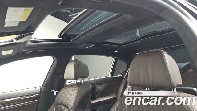 BMW 7 Series 2019 — ფოტო 11/34