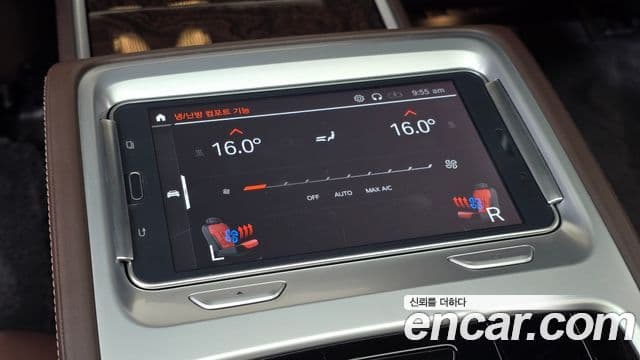 BMW 7 Series 2019 — ფოტო 23/34