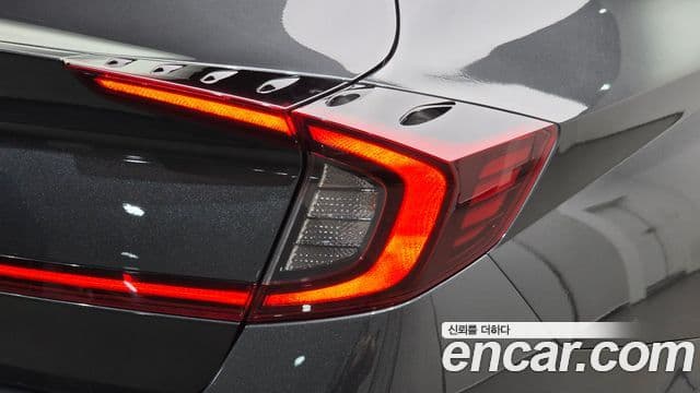 Hyundai Sonata Hybrid 2019 — ფოტო 16/30