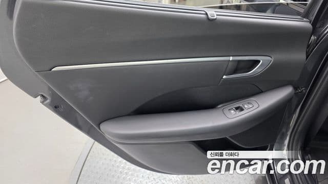 Hyundai Sonata Hybrid 2019 — ფოტო 10/30