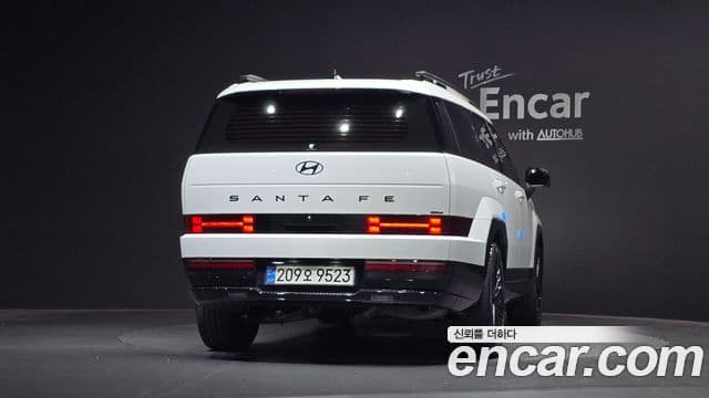Hyundai Santa Fe 2024 — Photo 3/34