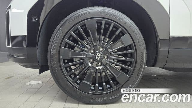 Hyundai Santa Fe 2024 — Photo 25/34