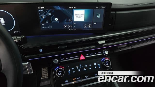 Hyundai Santa Fe 2024 — Photo 7/34