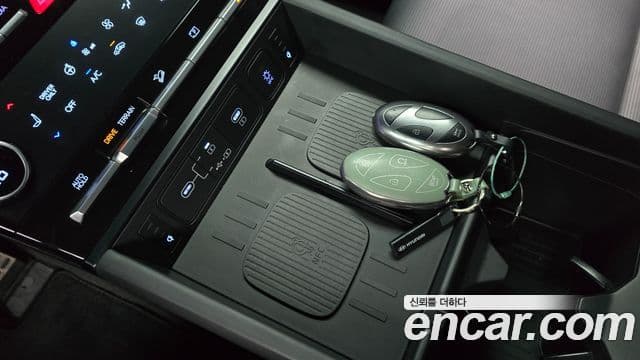 Hyundai Santa Fe 2024 — Photo 24/34