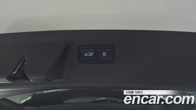 Hyundai Santa Fe 2024 — Photo 8/34