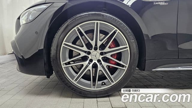 Mercedes-Benz AMG GT 2024 — Şəkil 8/31