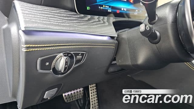 Mercedes-Benz AMG GT 2024 — Şəkil 27/31