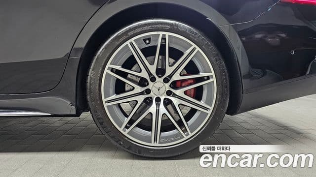 Mercedes-Benz AMG GT 2024 — Şəkil 13/31