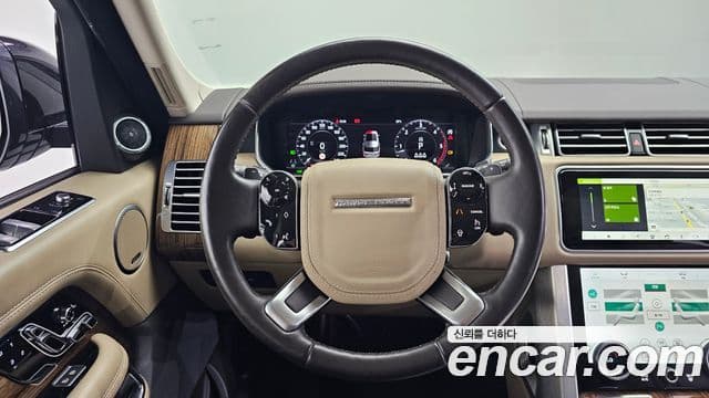 Land Rover Range Rover 2021 — Фото 14/20