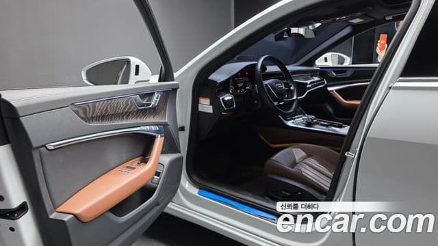 Audi A6 2023 — Şəkil 17/33