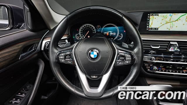 BMW 5 Series 2018 — Şəkil 6/20