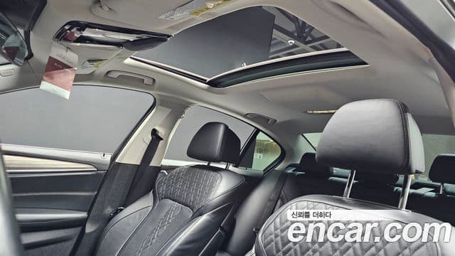 BMW 5 Series 2018 — Şəkil 18/20