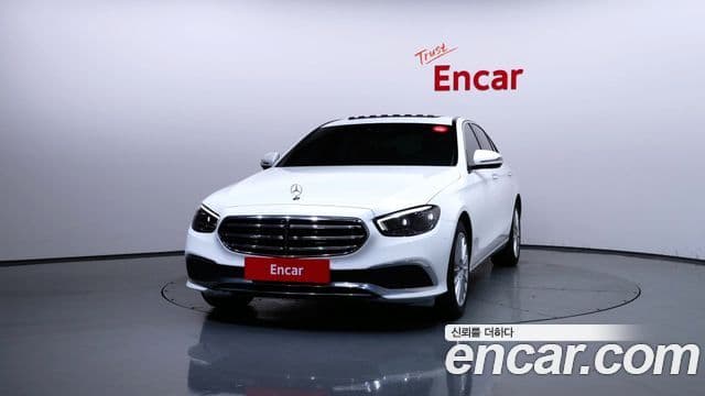 Mercedes-Benz E-Class 2023 — Şəkil 16/20
