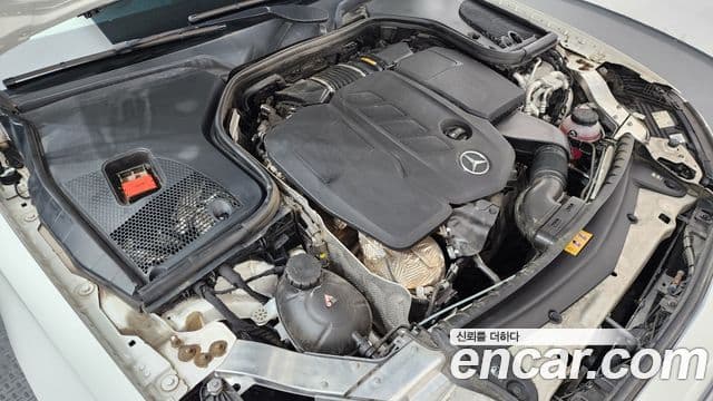 Mercedes-Benz E-Class 2023 — Şəkil 9/20