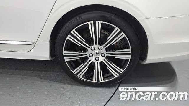 Volvo S90 2021 — Şəkil 18/33