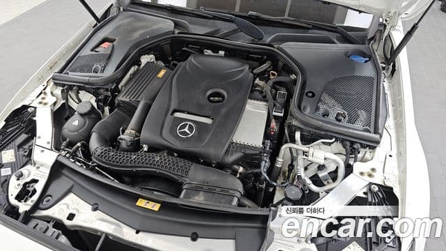 Mercedes-Benz E-Class 2021 — Фото 6/20