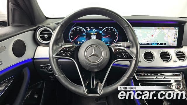 Mercedes-Benz E-Class 2021 — Фото 13/20